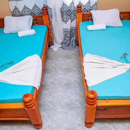 Bed and breakfast Palm Nungwi Extérieur photo