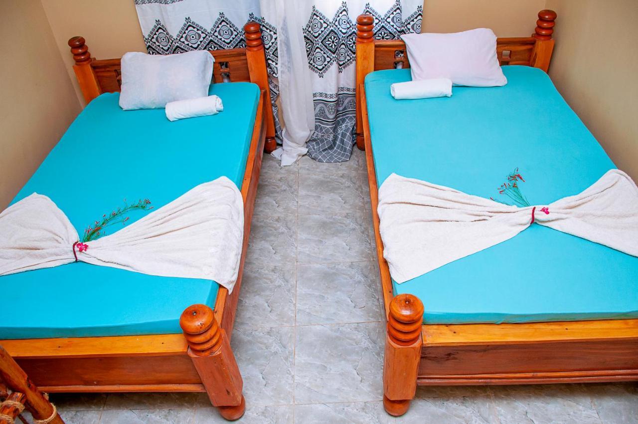 Bed and breakfast Palm Nungwi Extérieur photo